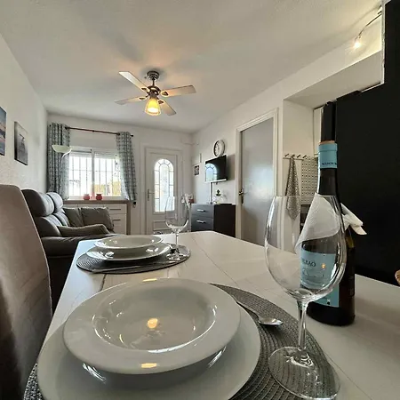 Apartament Torrevieja Appartamento